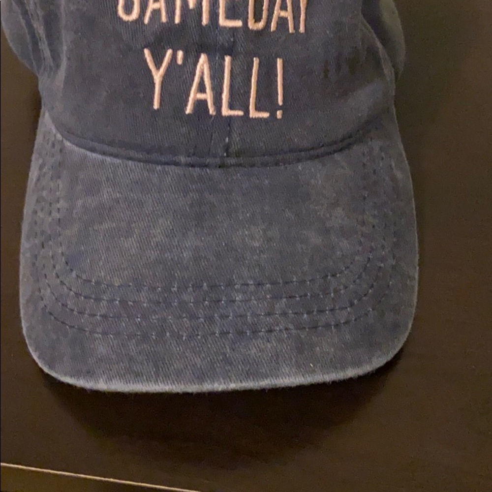 Embroidered chambray baseball cap - Picture 3 of 5